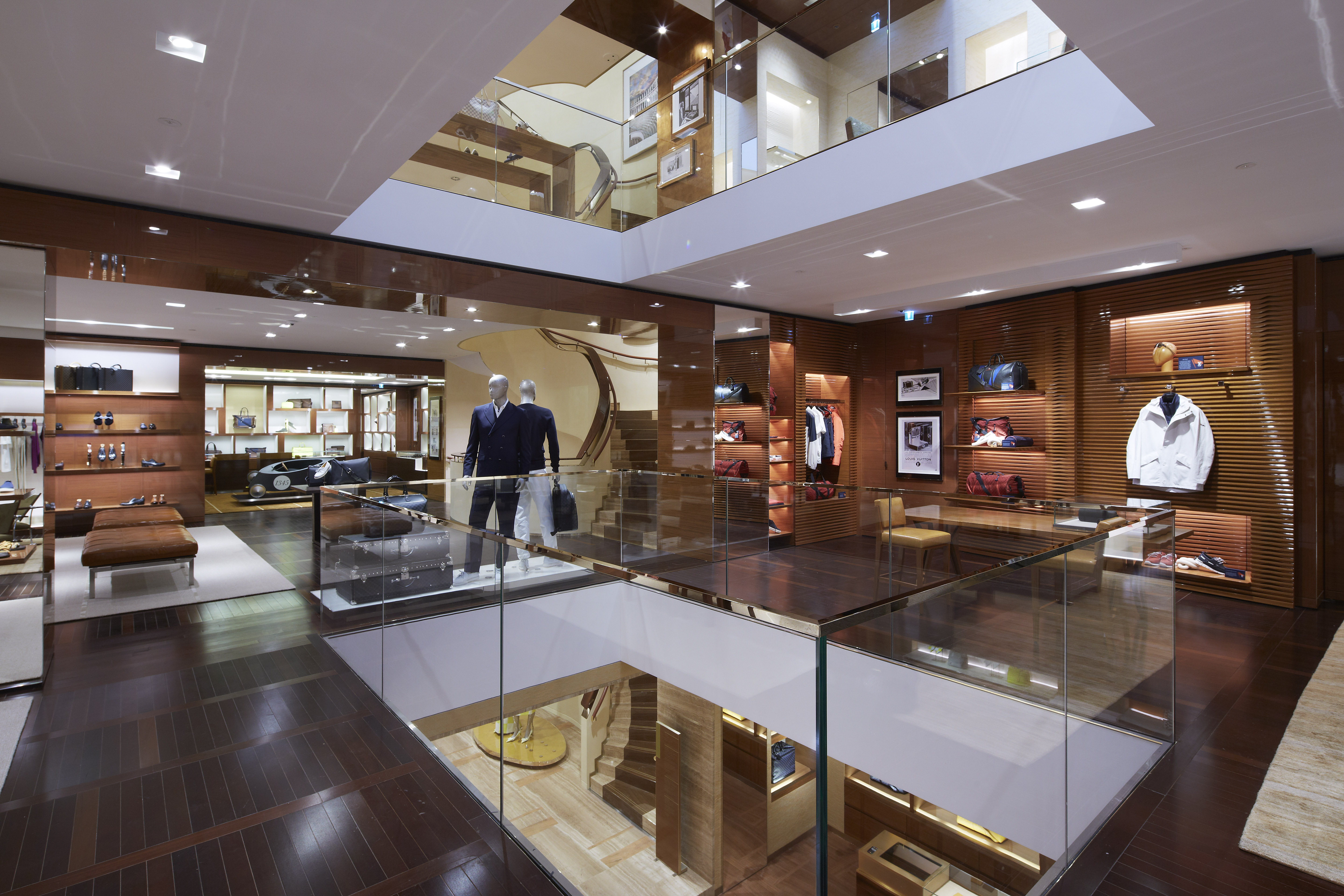 MAISON LOUIS VUITTON VENEZIA