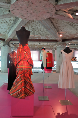 Schiap Shock – homenagem a Elsa Schiaparelli no MUDE