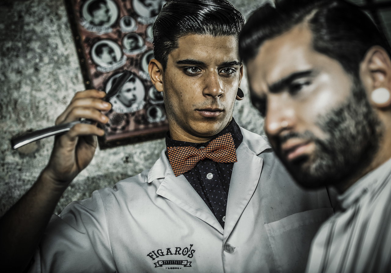 A bem de uma causa – November