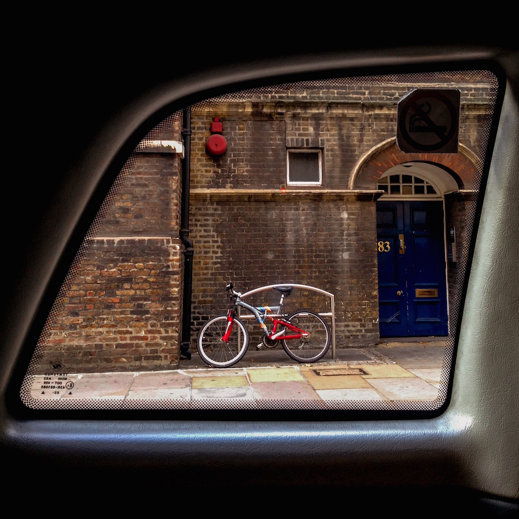 Uma câmara instantânea híbrida