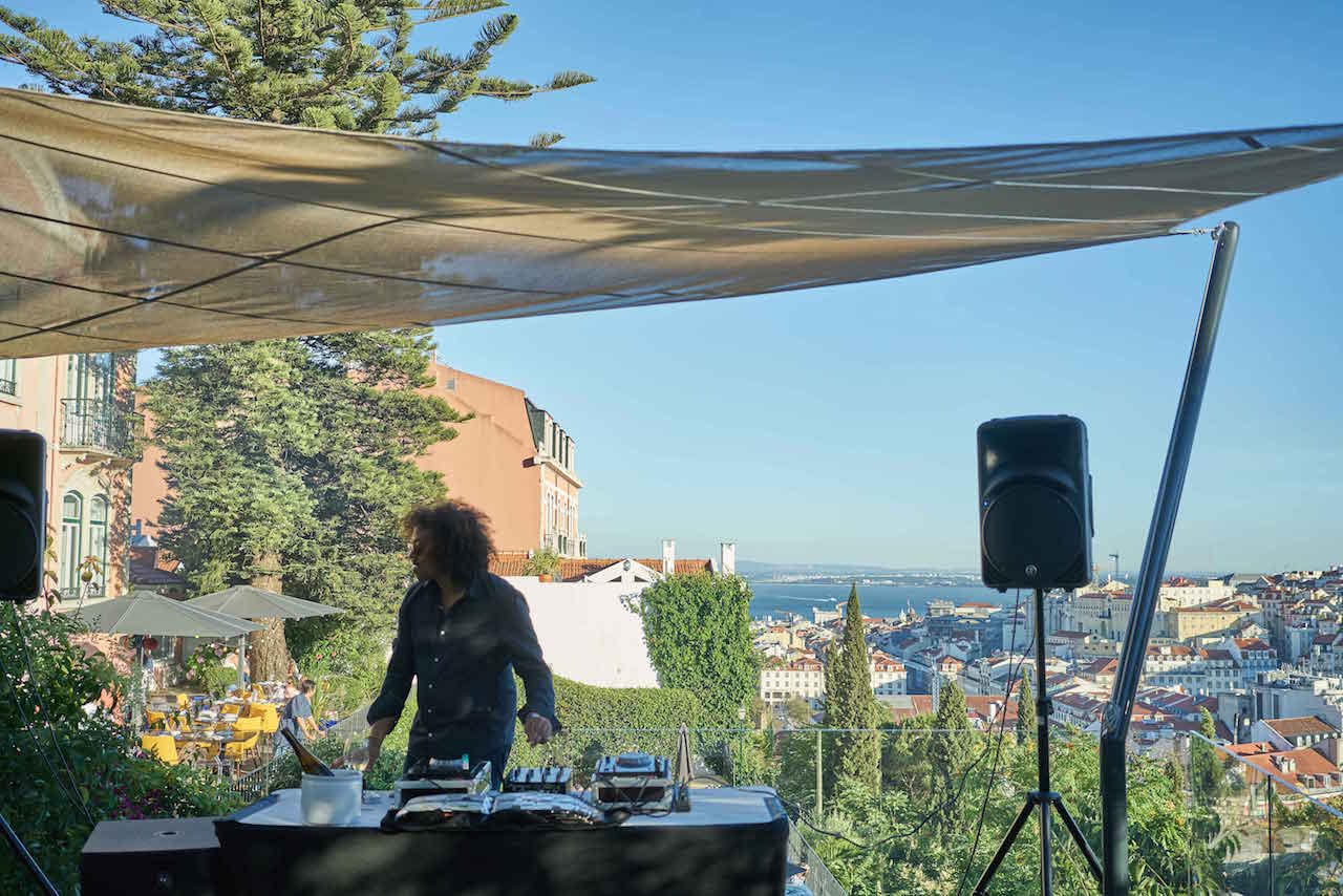 Santos populares fora do normal!