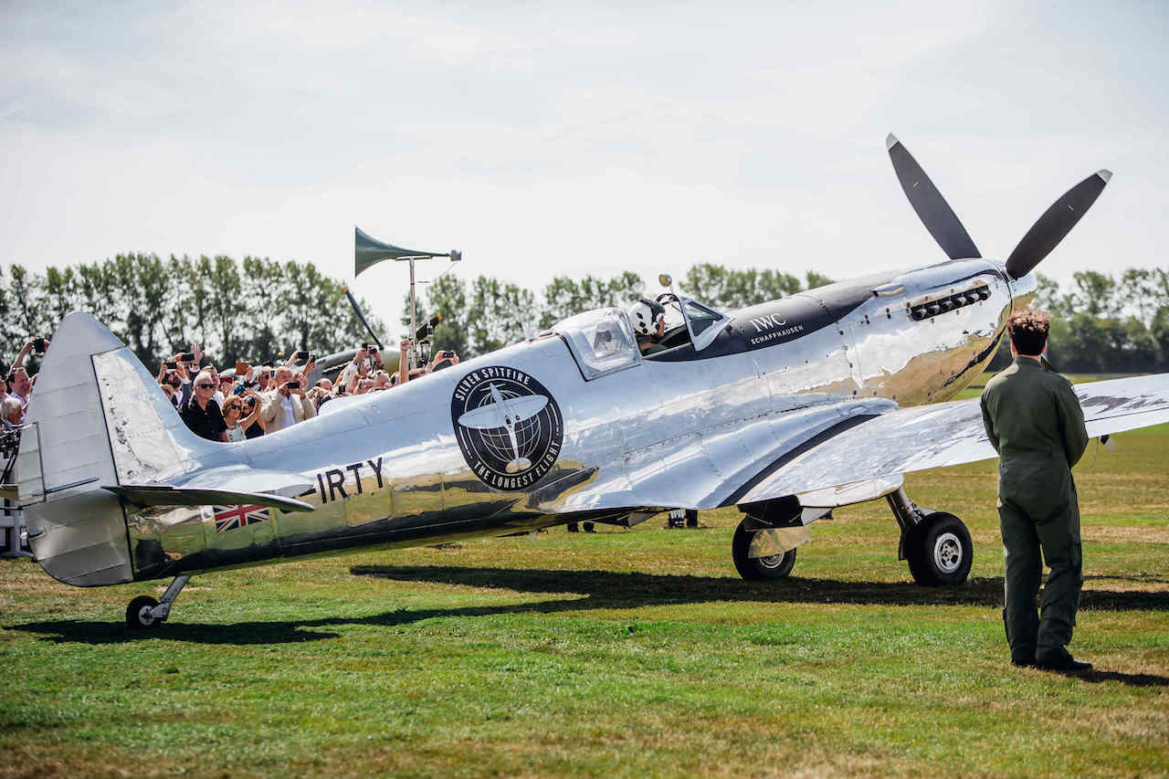 Volta do mundo num Spitfire de 1943