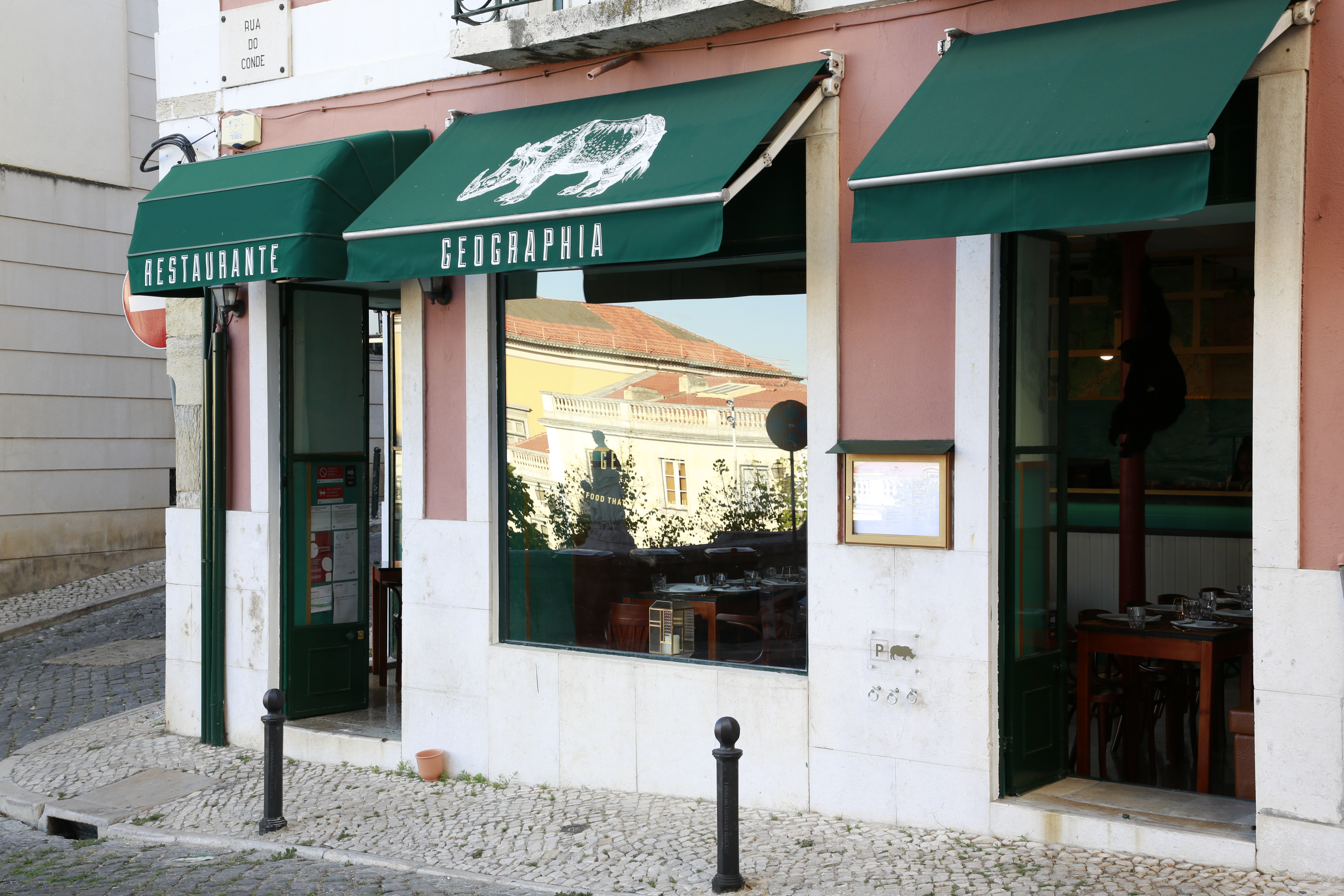 Aqui, quem viaja paga menos!