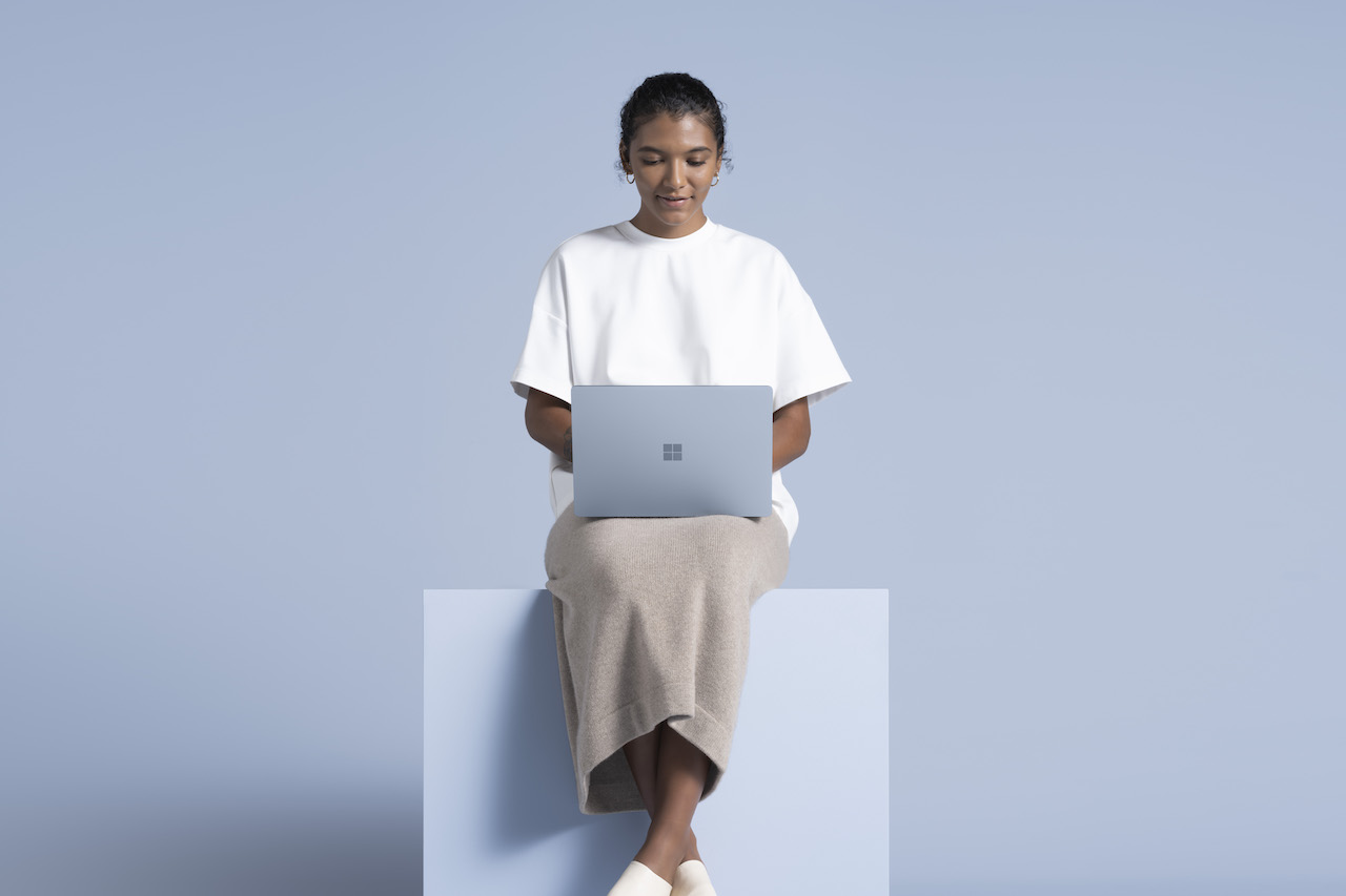 Laptop versátil e leve para o quotidiano