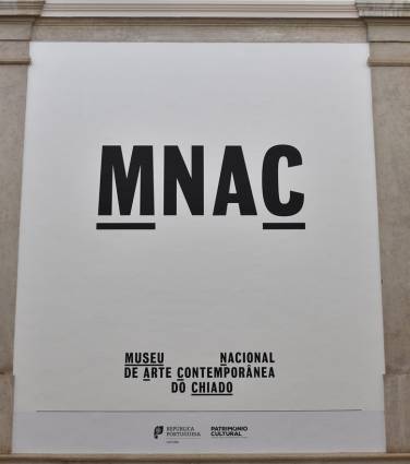 A exposição “O Caminho para a Luz porque Passa pela Luz