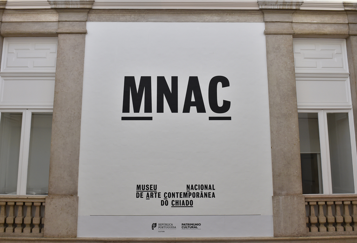 A exposição “O Caminho para a Luz porque Passa pela Luz”