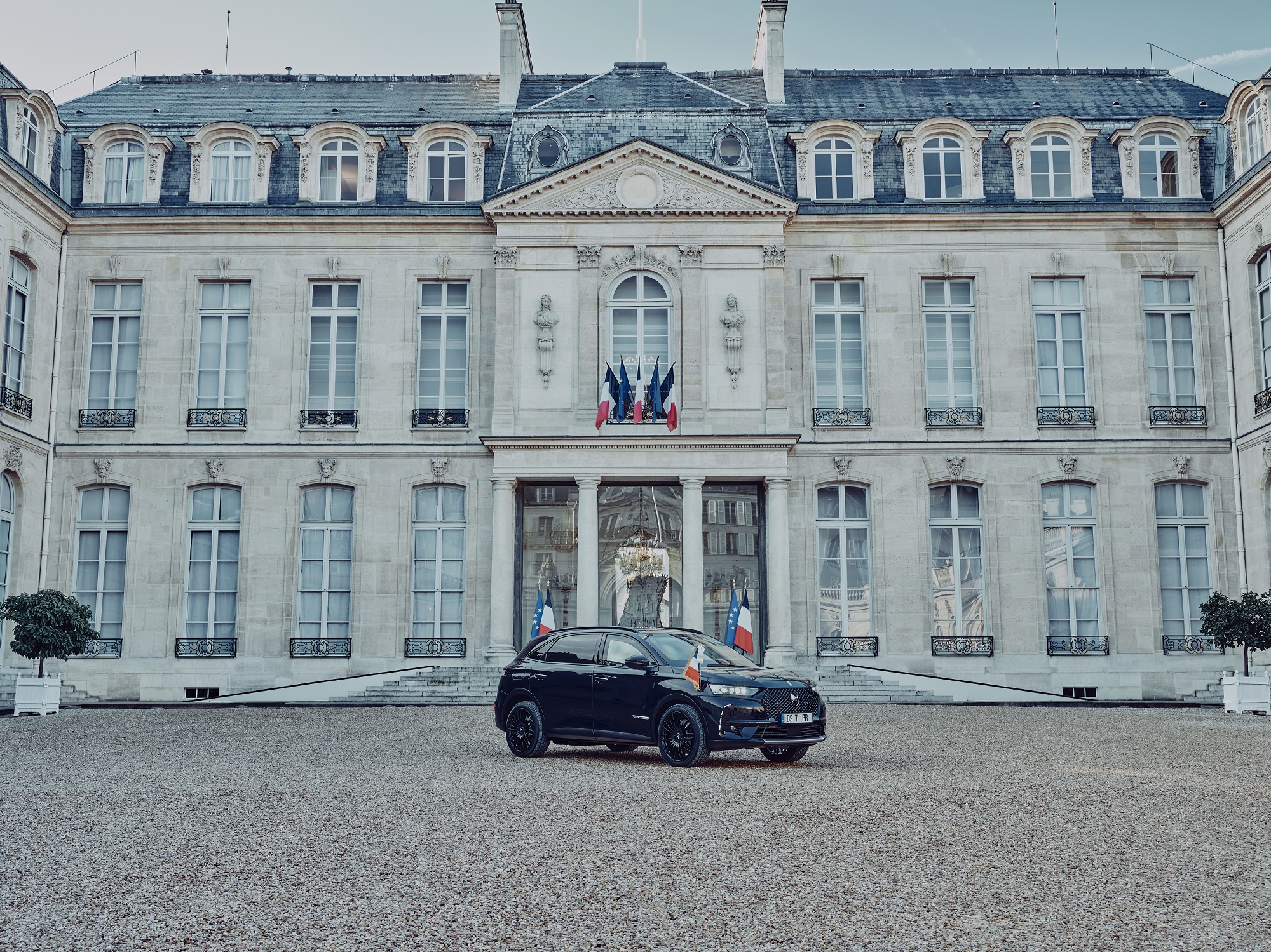 DS 7 CROSSBACK ao serviço da República Francesa