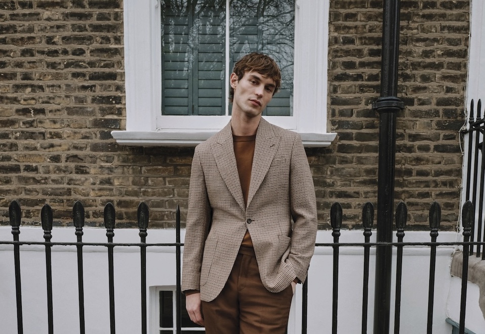 Richard James em parceria com a Mango Man